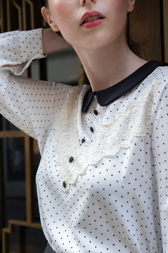 Lovelace Peterpan Collar Blouse
