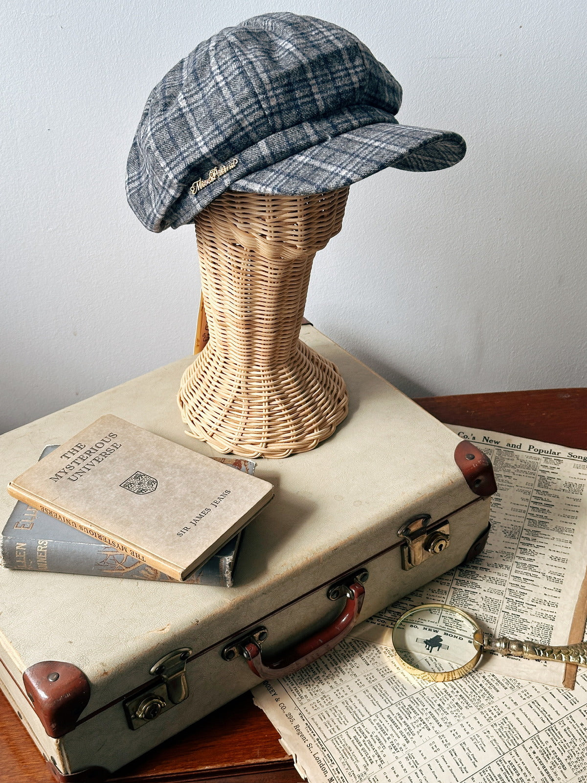 Peaky Blade Newsboy Cap Hat (Navy Blue Plaid)