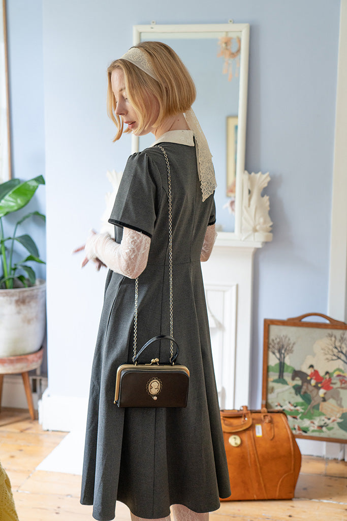 Cameo Clasp Box Bag