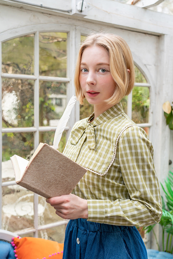 Clover Gingham Bow Blouse
