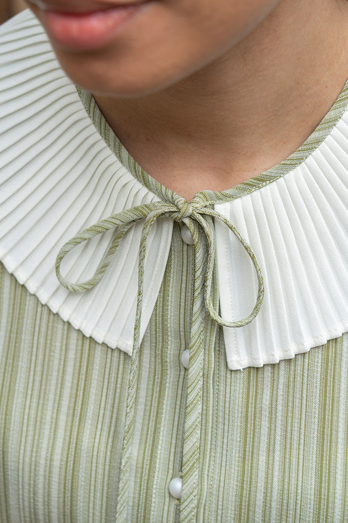 Dainty Bamboo Top