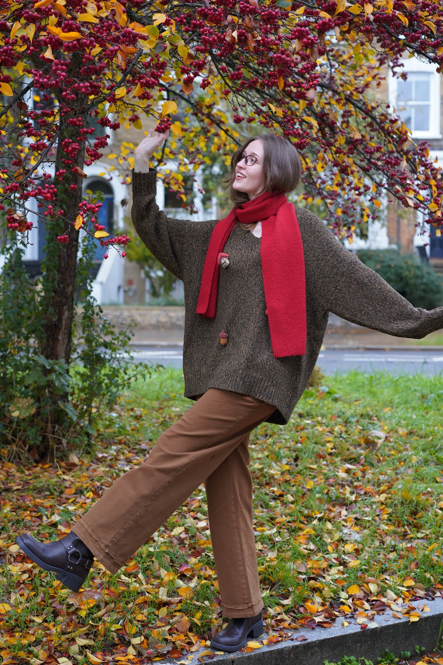 Bellebury Scarf (Festive Red)