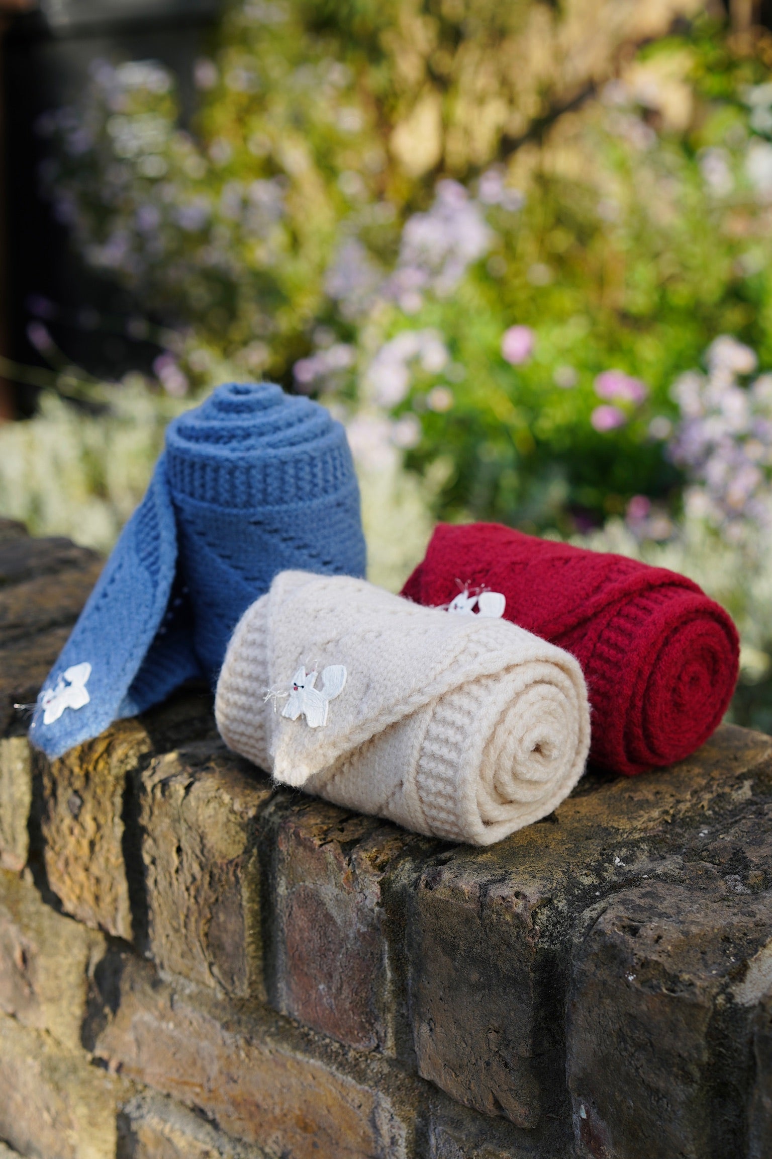 Cat Roll Scarf (Blue)