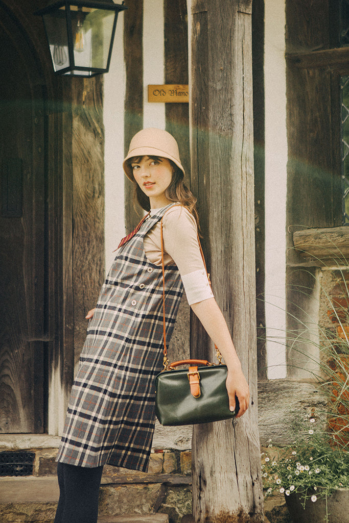 Checkmate Pinafore