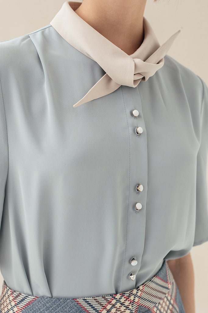Colette-Shirt-Blue-3.jpg