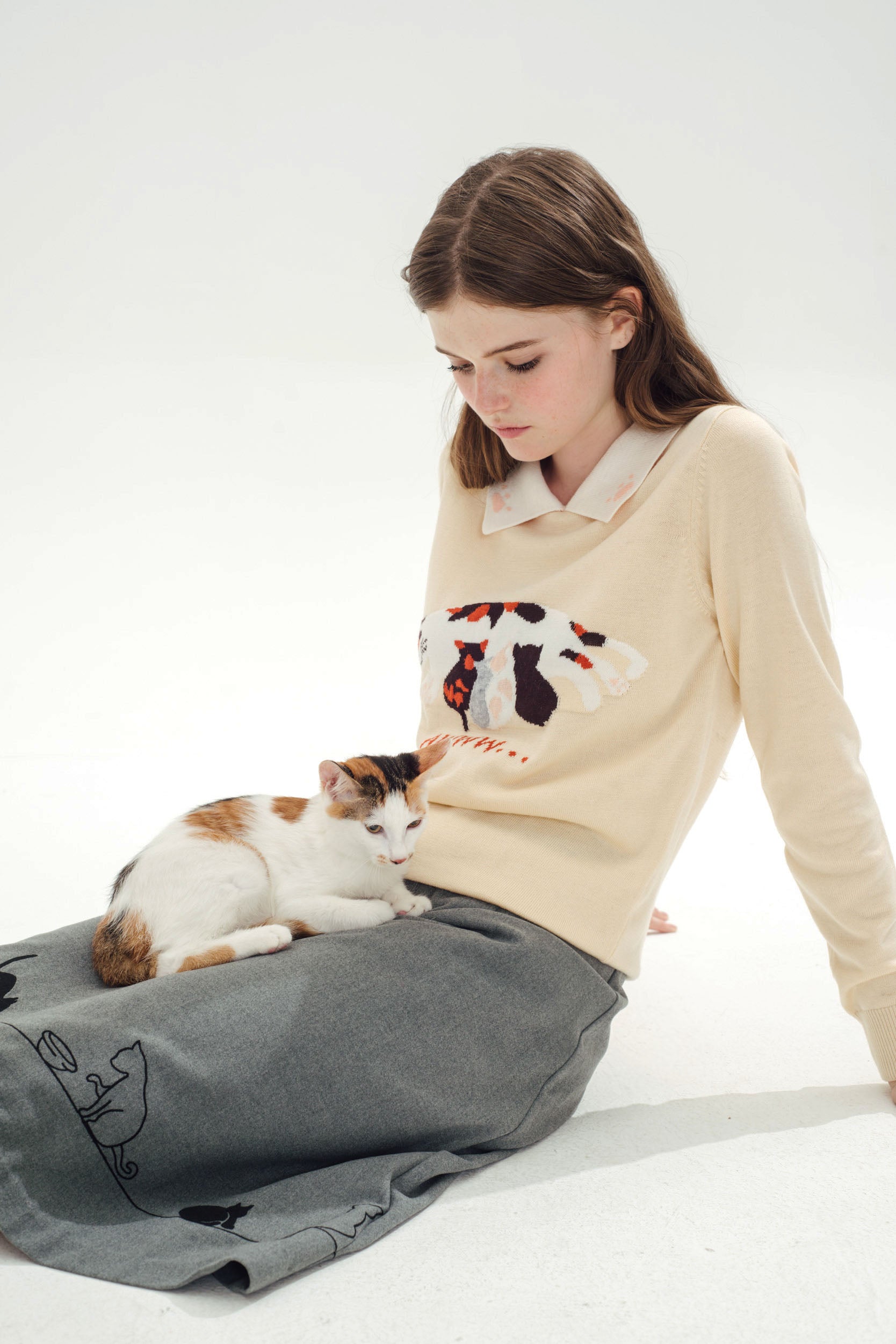 Paws for Thought Jumper (Cream)