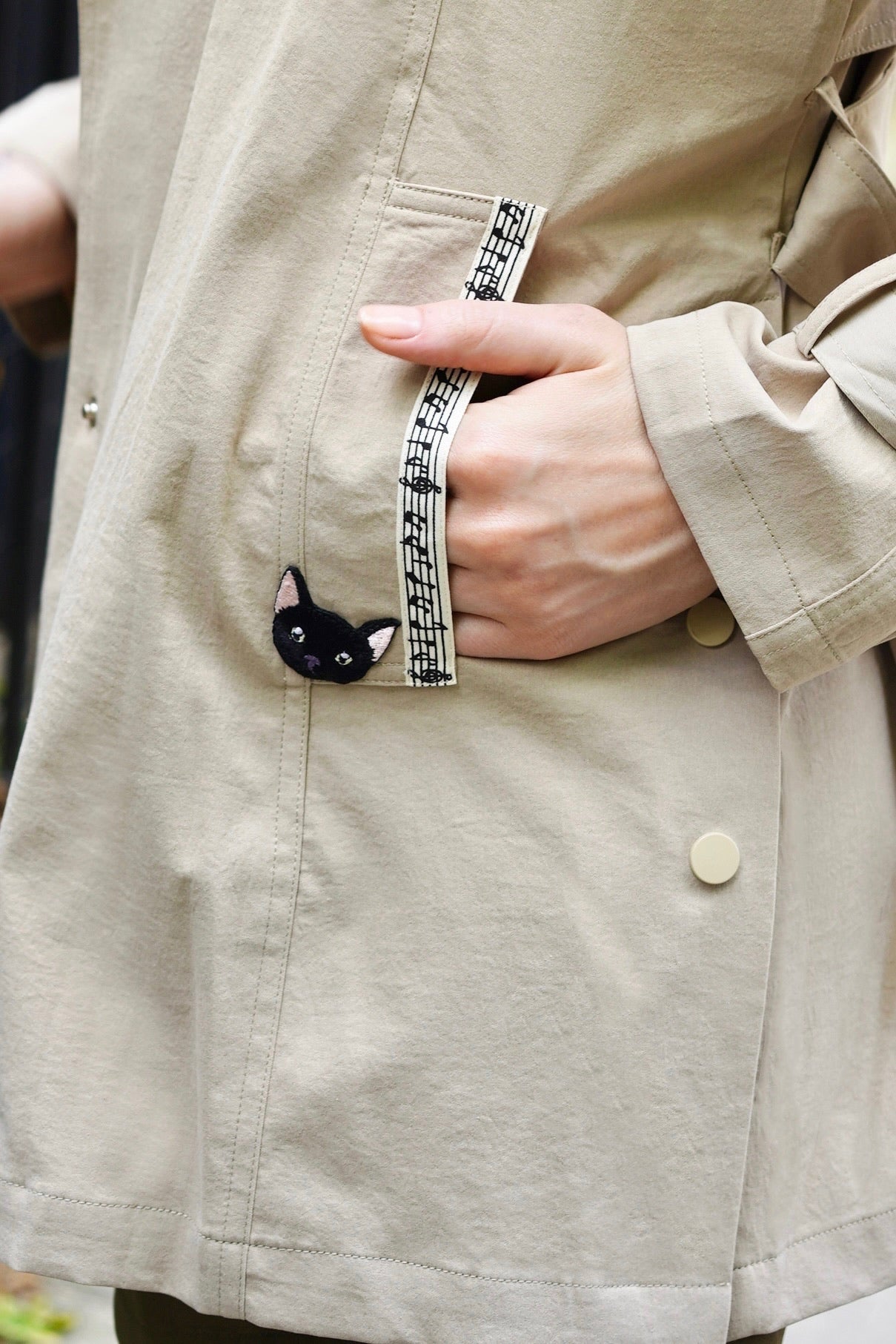 Enola Lightweight Trench Coat