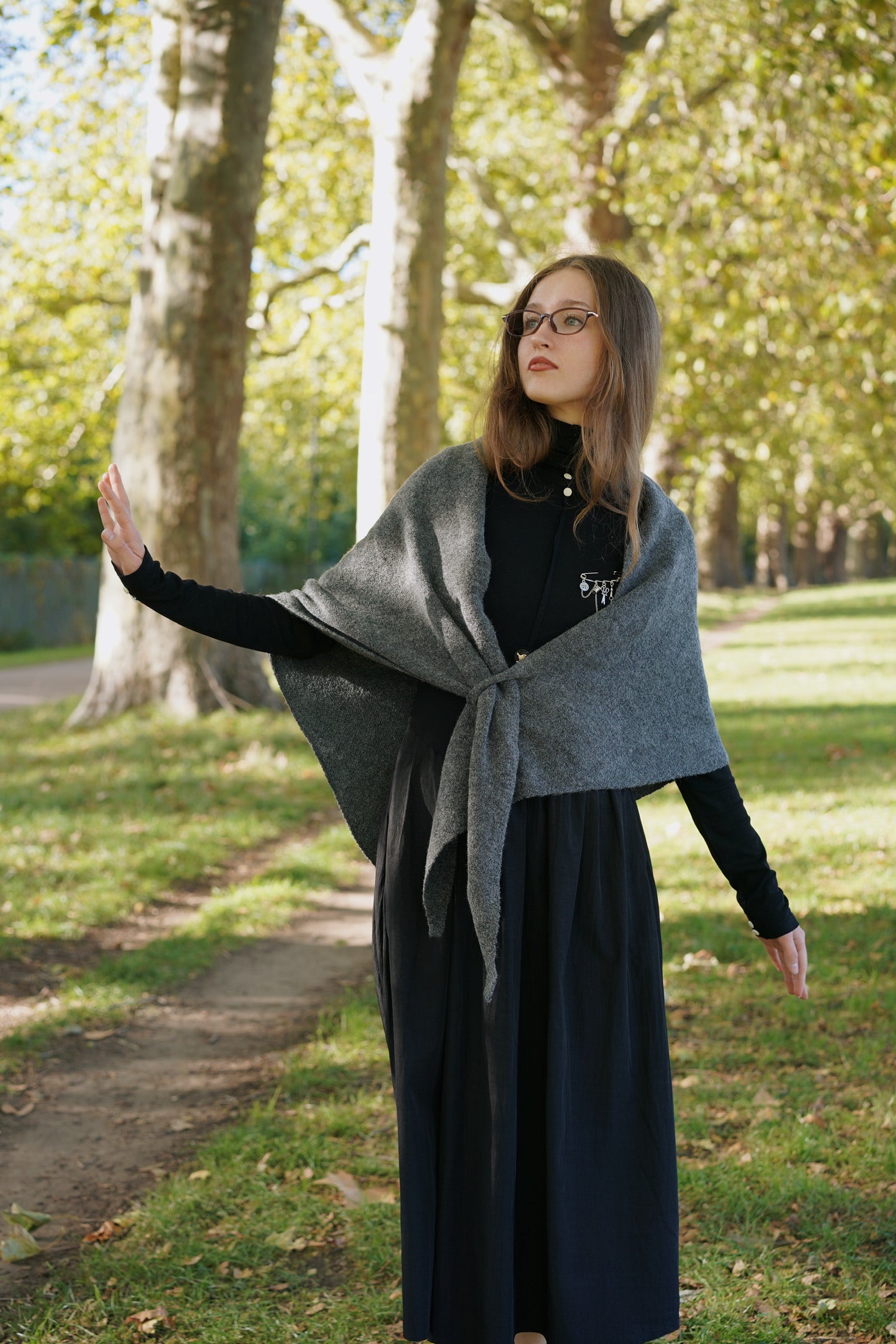 Folklore Knit Shawl (Grey Marl)