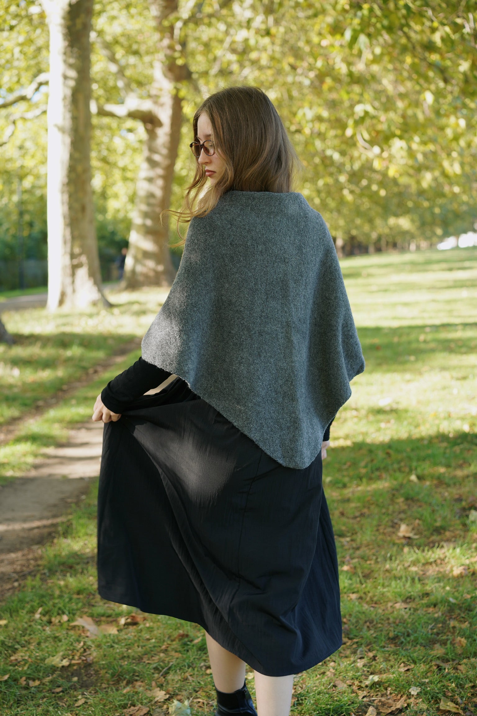 Folklore Knit Shawl (Grey Marl)