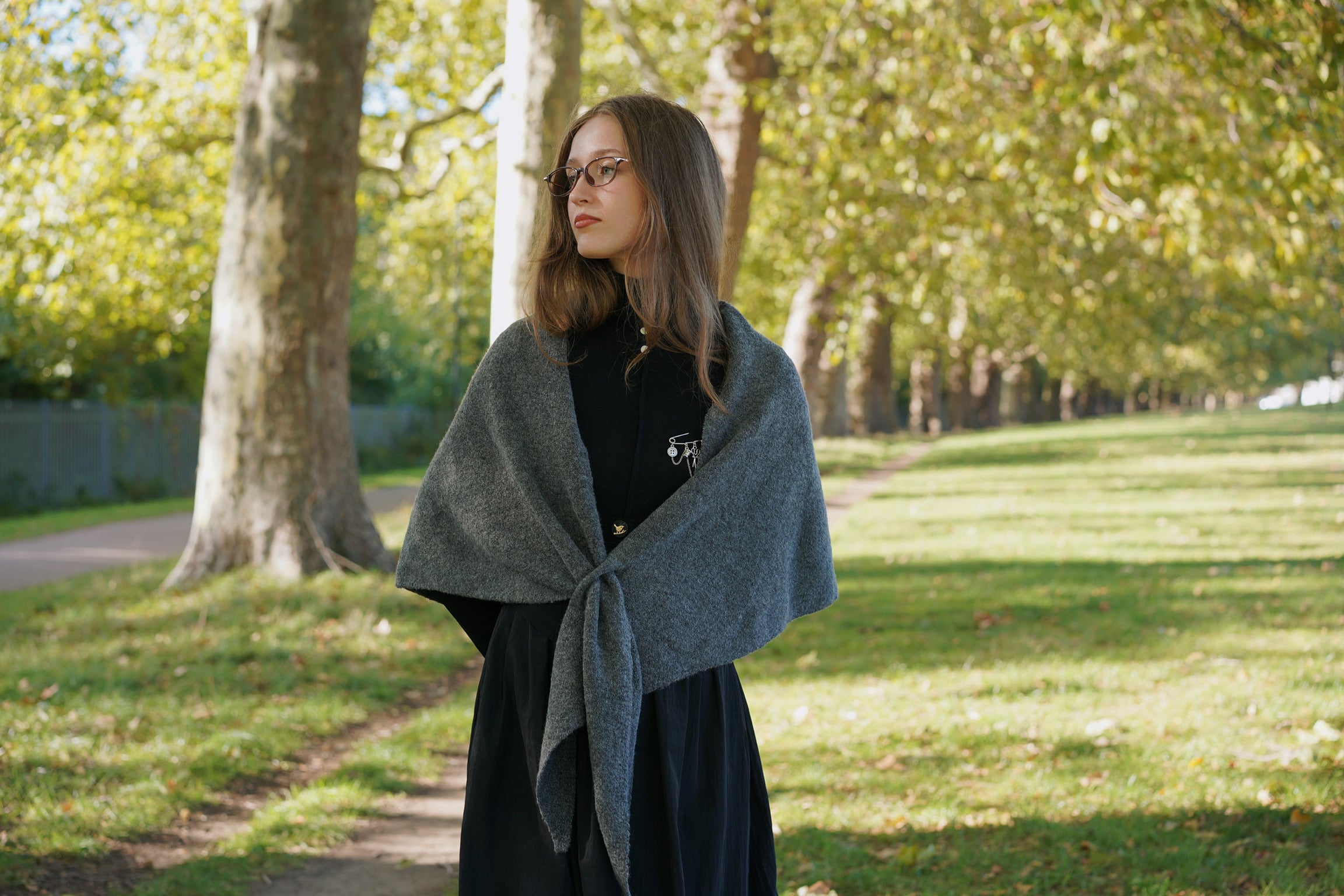 Folklore Knit Shawl (Grey Marl)