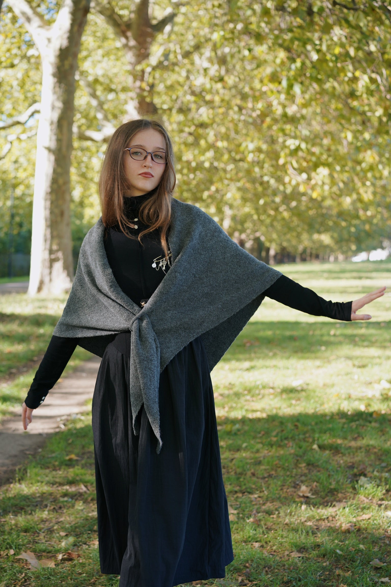 Folklore Knit Shawl (Grey Marl)