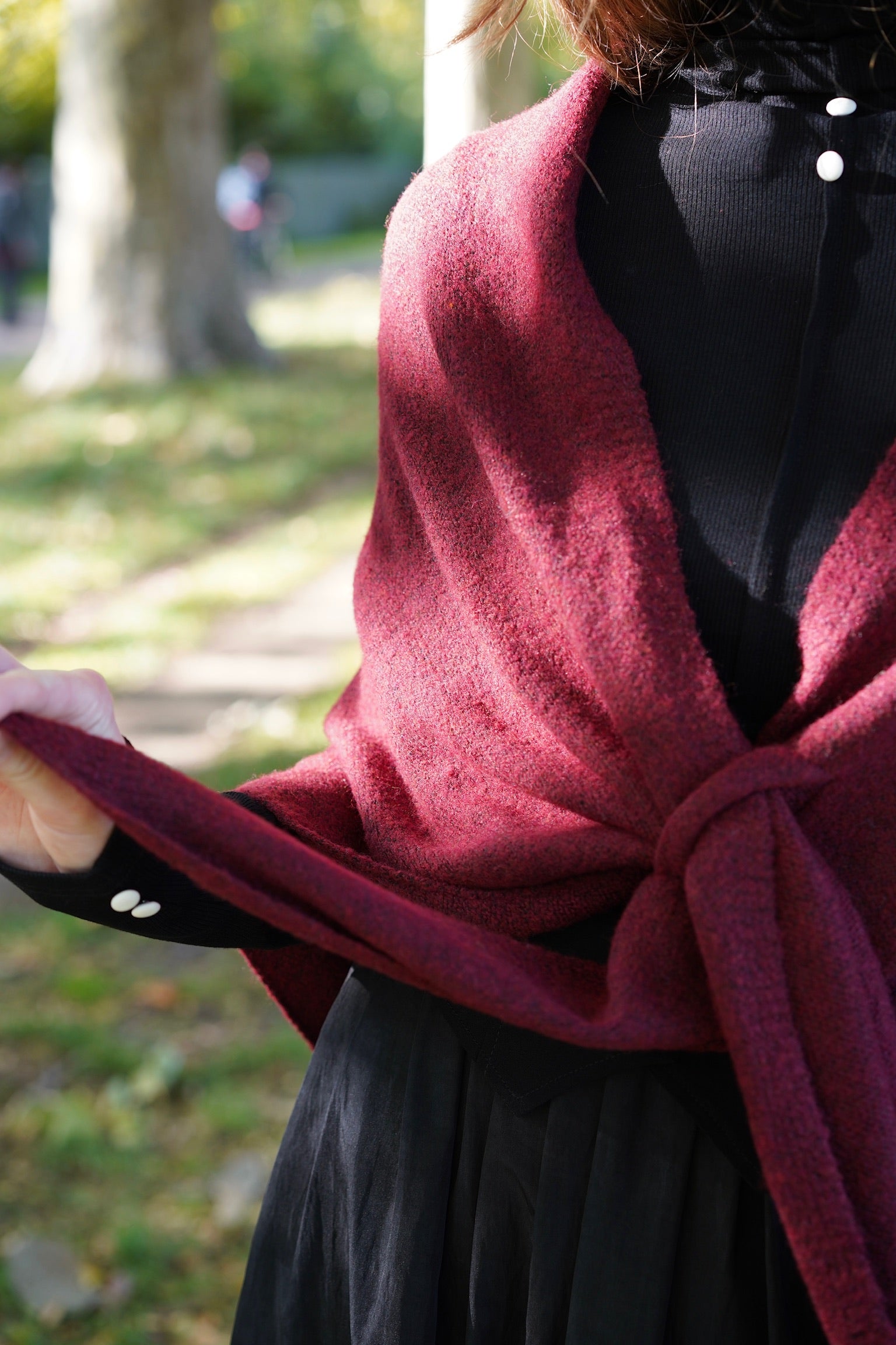 Folklore Knit Shawl (Rouge)