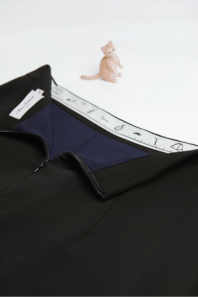 Meowvelous Skirt (Black)