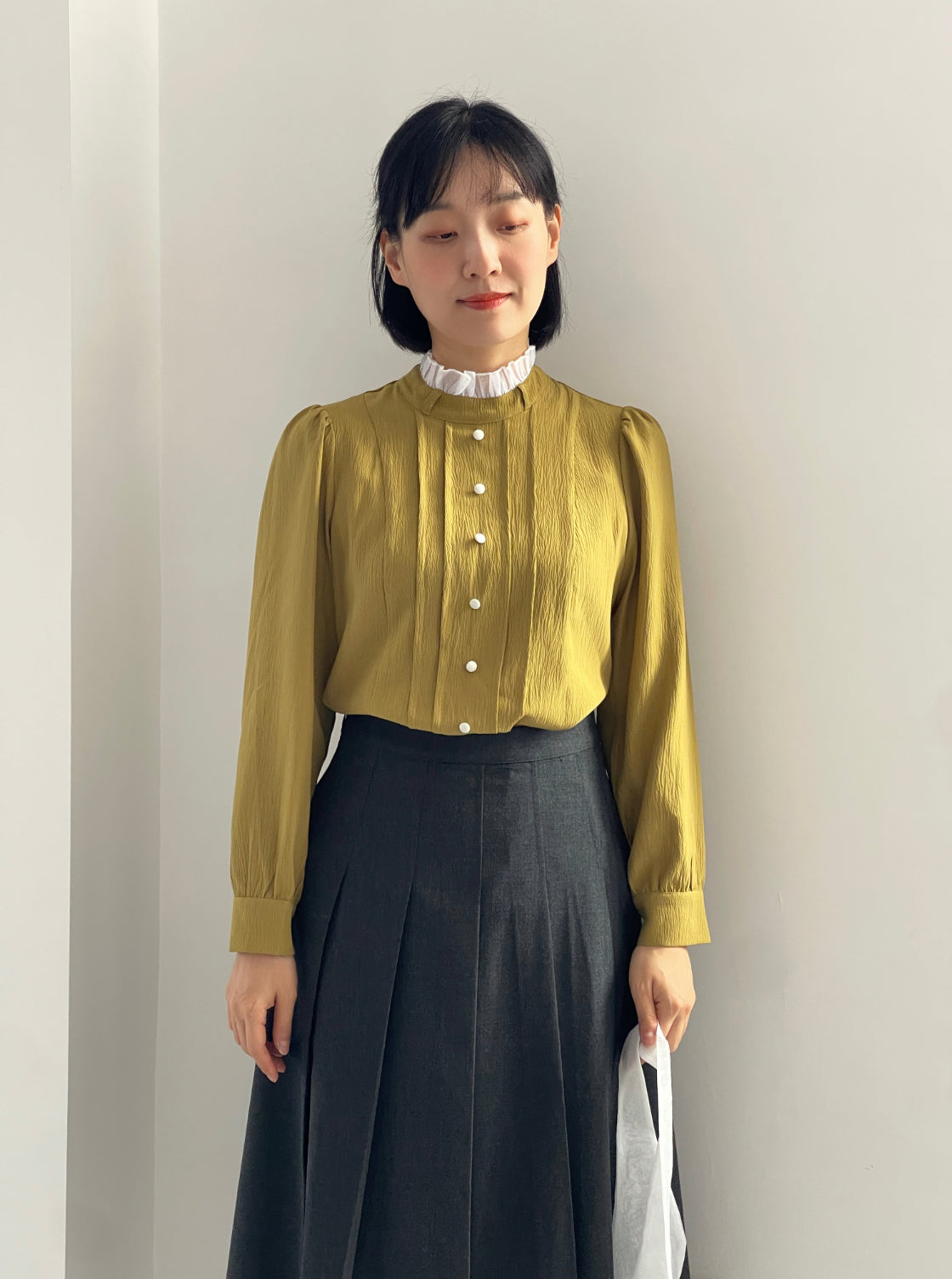 Olive Retro Bow Shirt