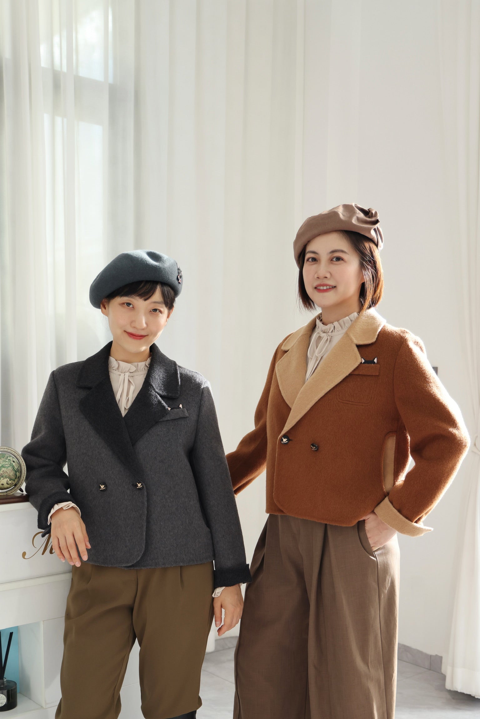 Peekaboo Cat Wool Blazer (Cambridge Brown)
