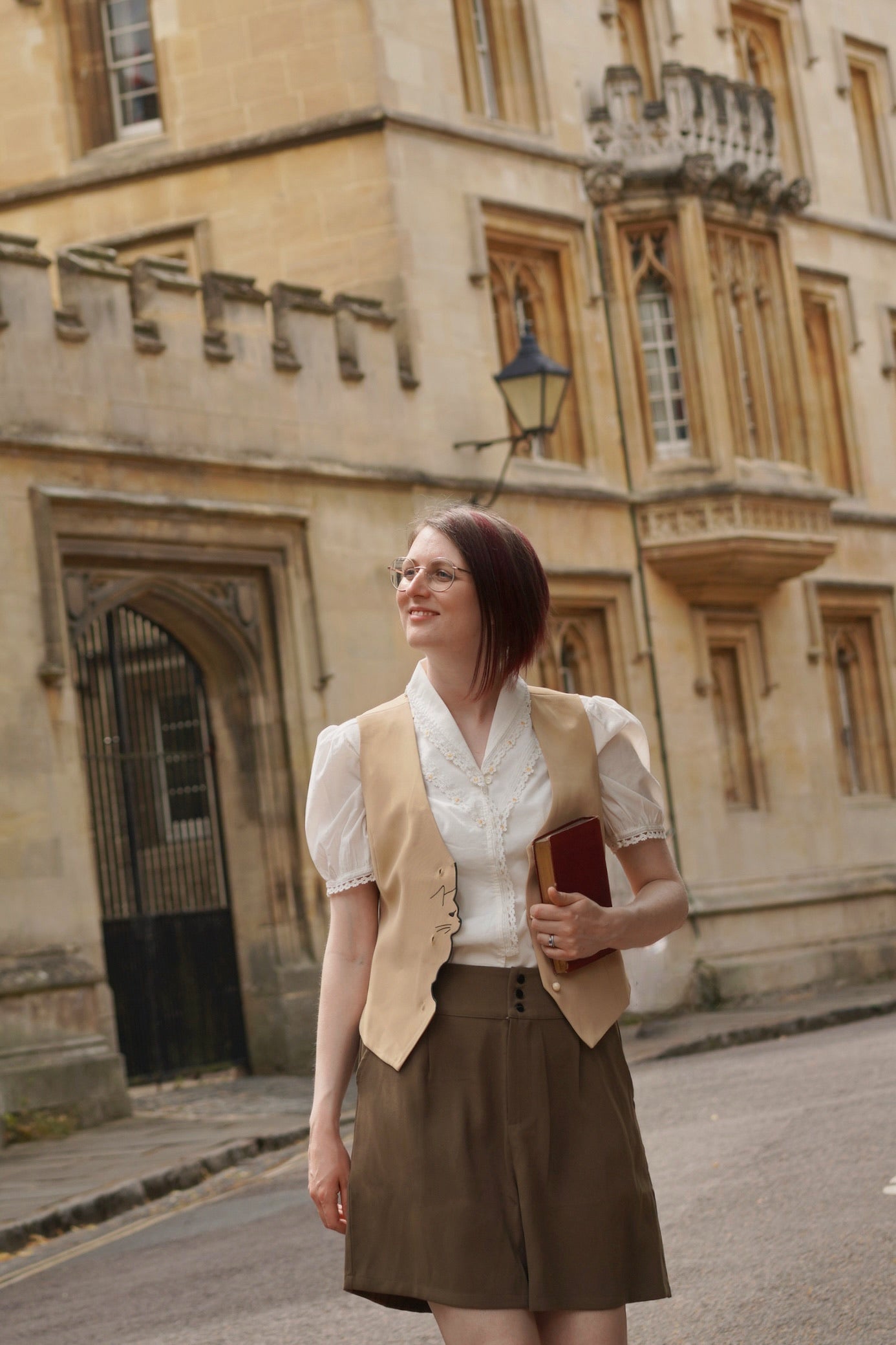 Peeky Kitten Waistcoat (Camel)