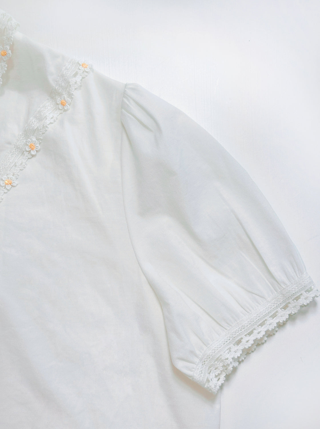 Prairie Daisy Shirt (White)
