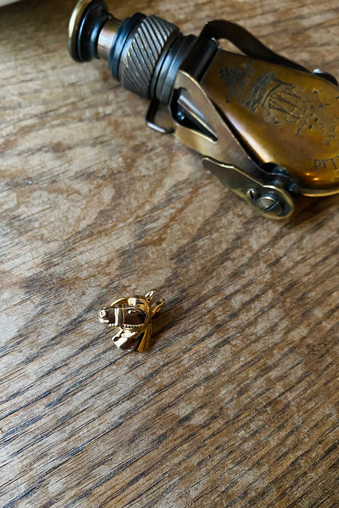 Racehorse Pin