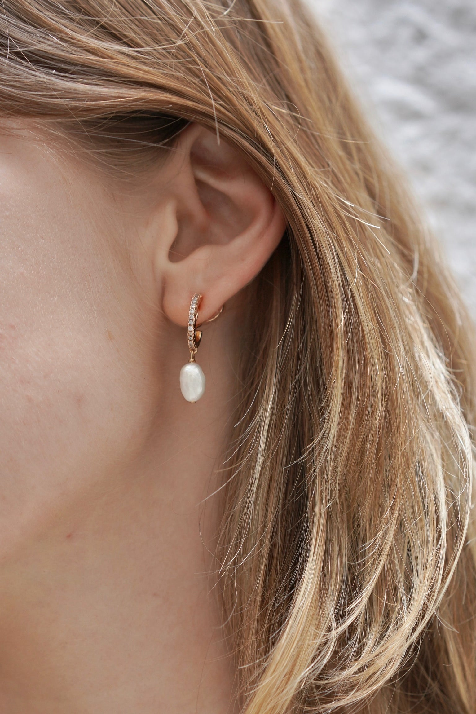 Retro Ridged Pearl Hoops (Clip-on)