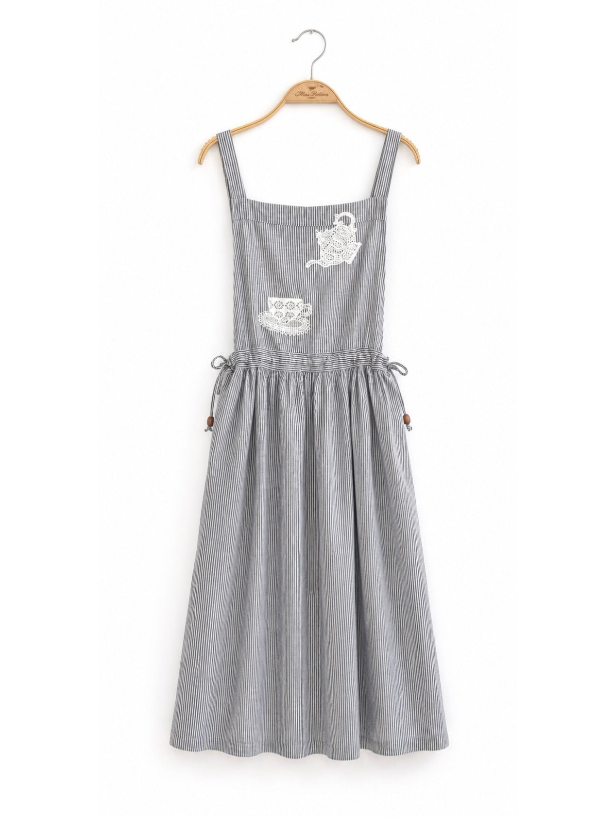 Tea Time Apron-Strap Linen Dress (Pinstripe）