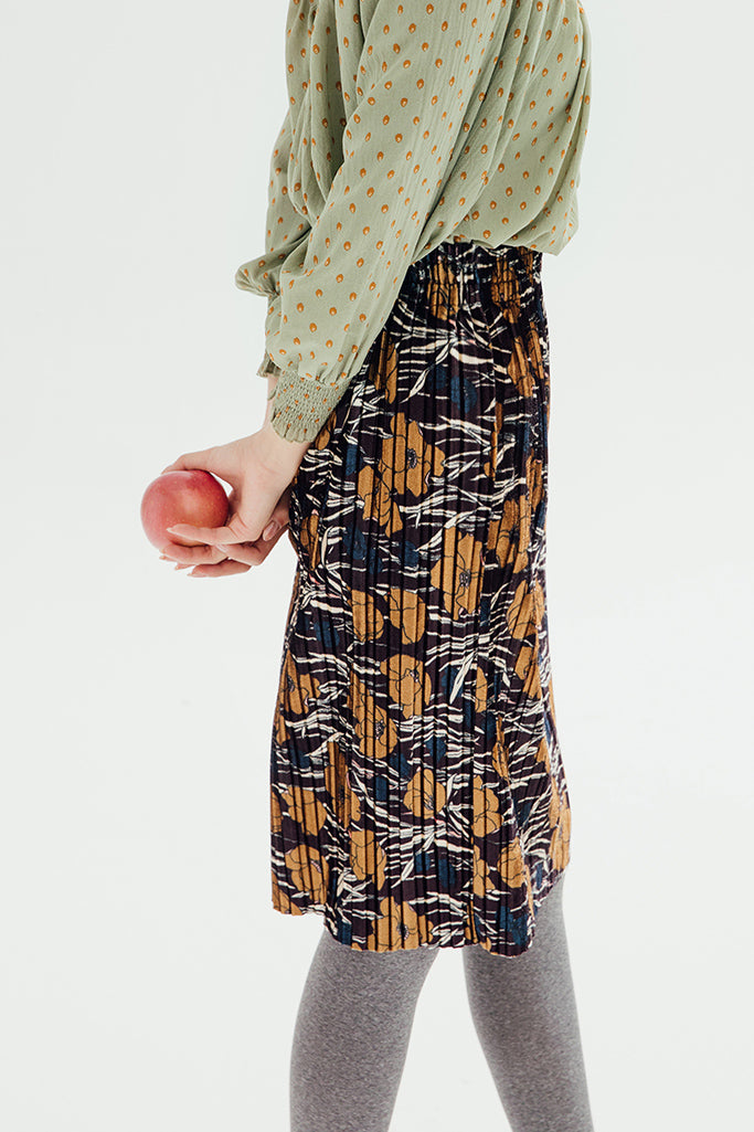 Velvety Pleats Skirt