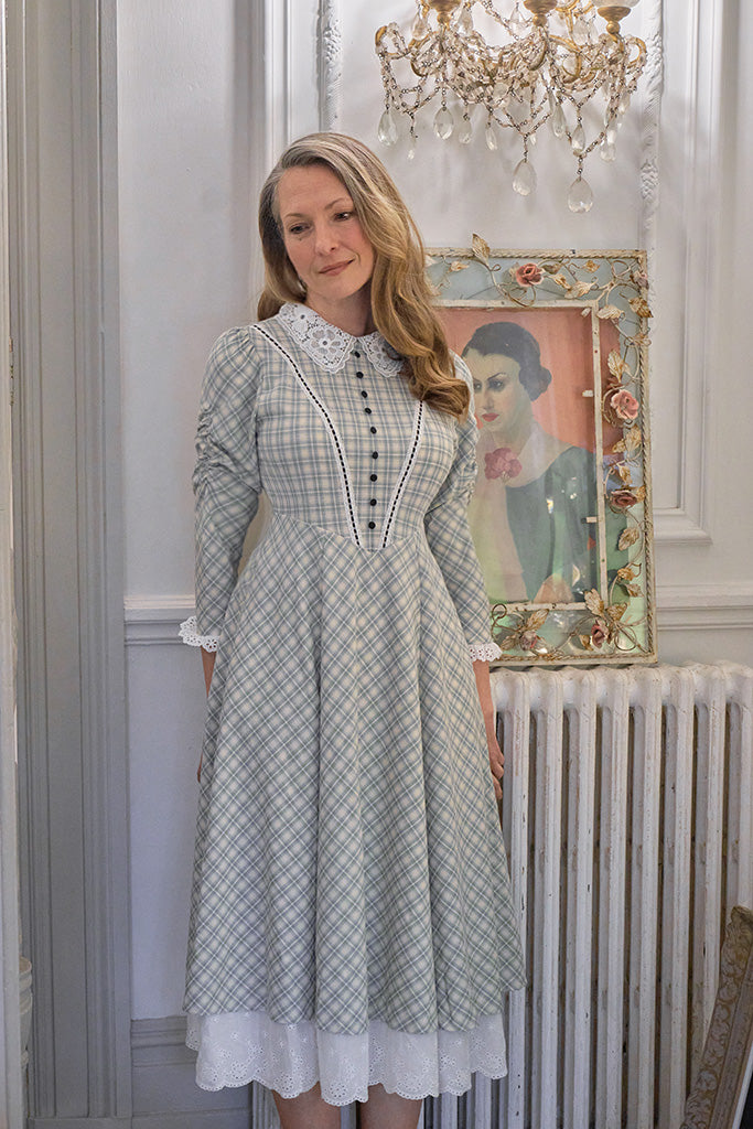 edwardian era dresses Lawn Dress - Titanic Dress And the period films Edwardian Evening Dress History |