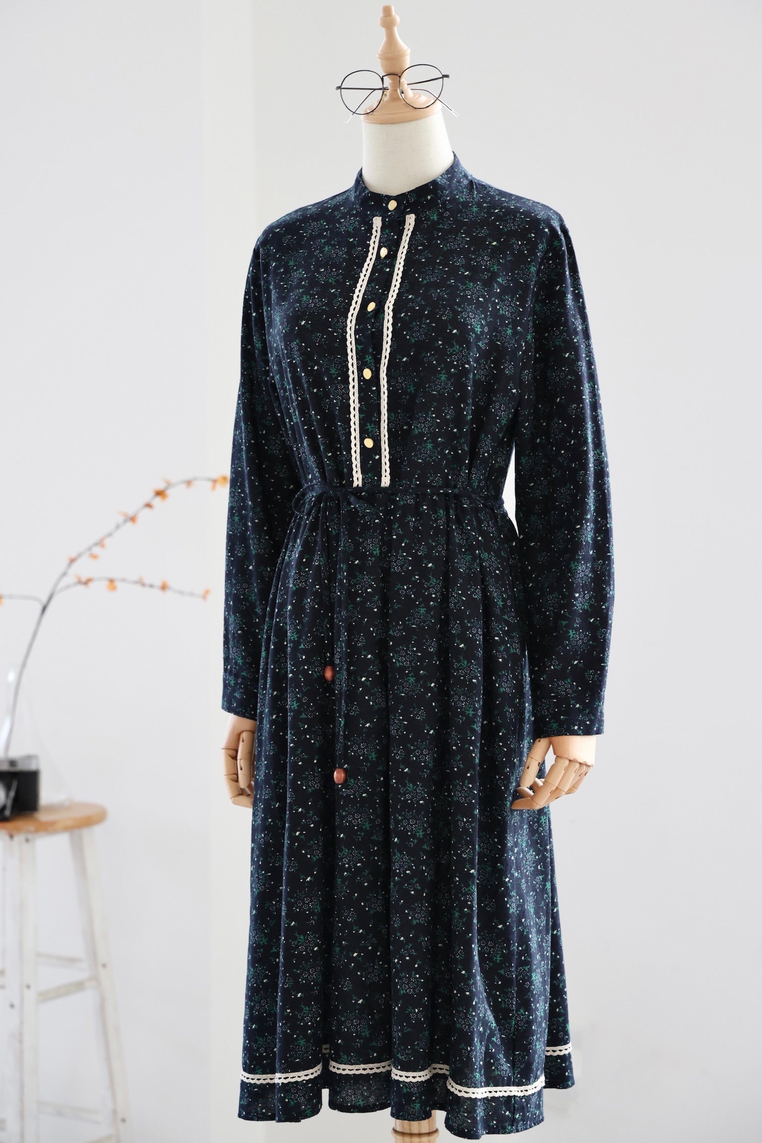 24AW-DRS-03Hippie70sCottageDress5.jpg