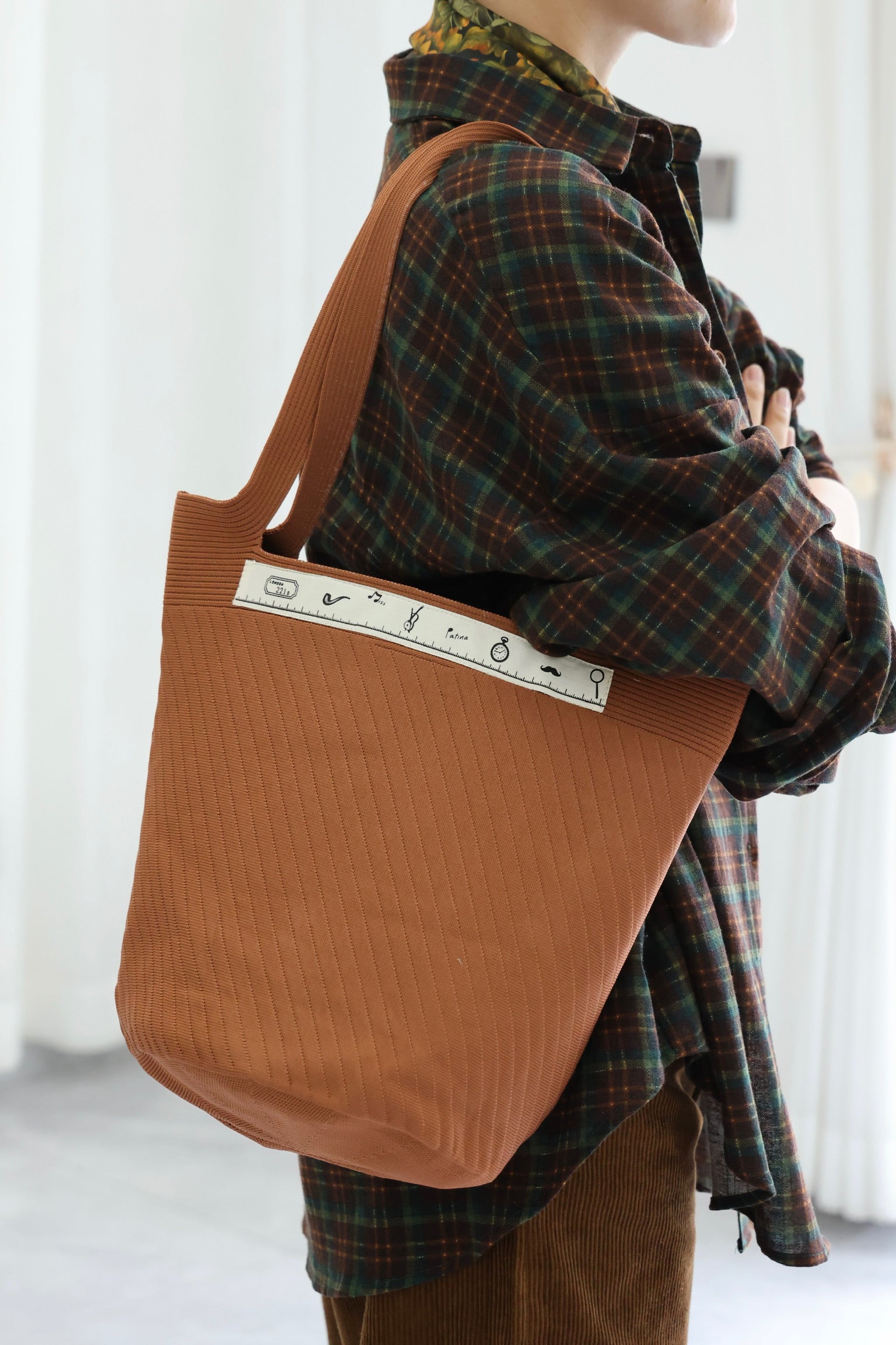 The Clue Tote (Pumpkin)