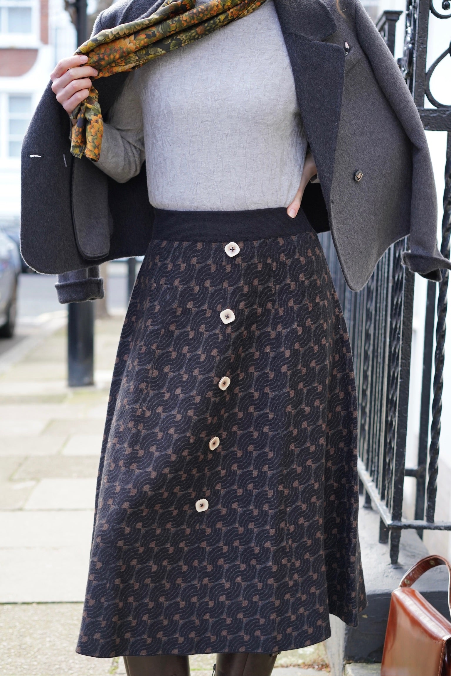 70s Typist Jacquard Skirt (Camel)