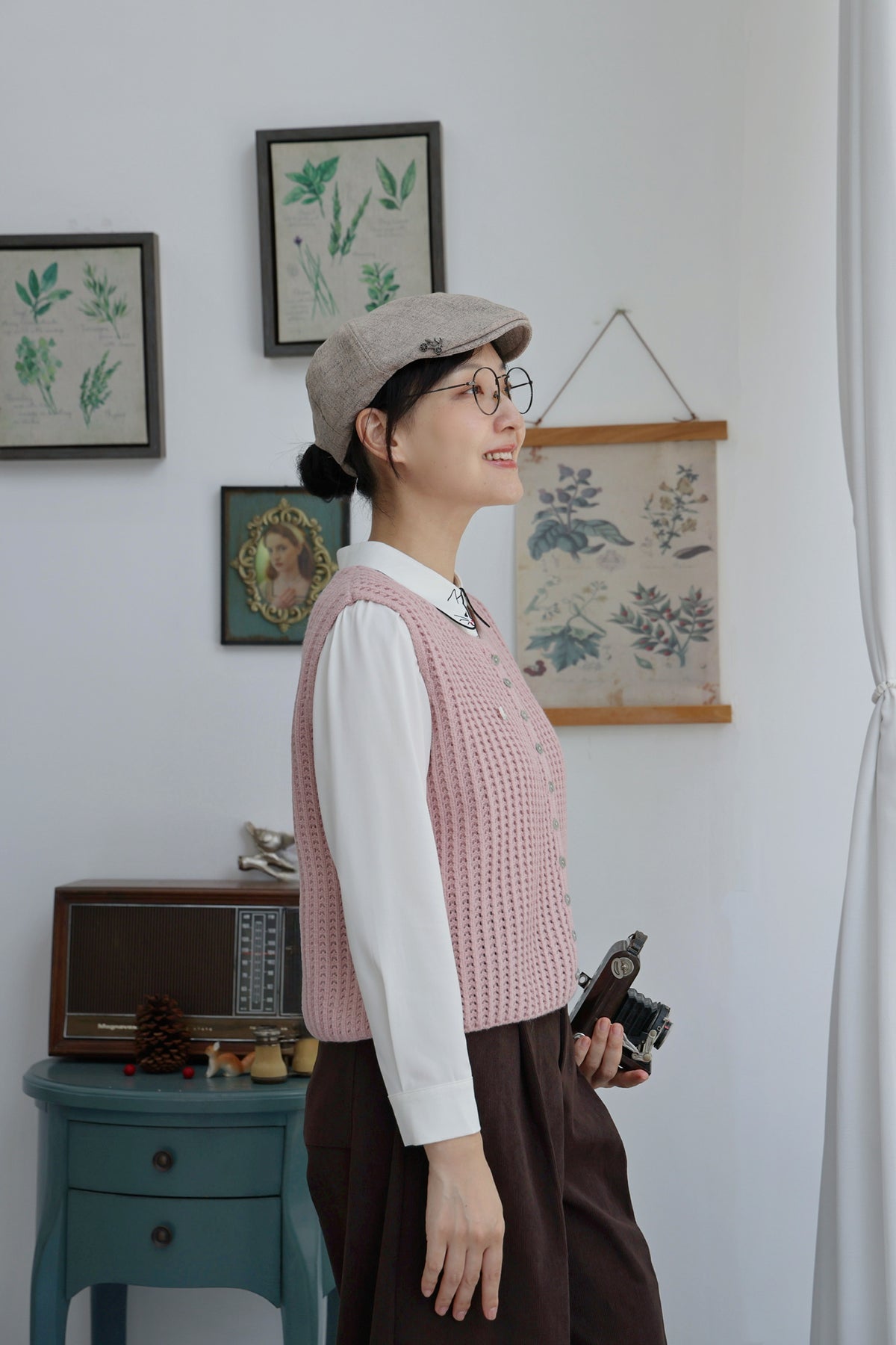 Alpine Cottage Knit Vest (Dusty Pink)