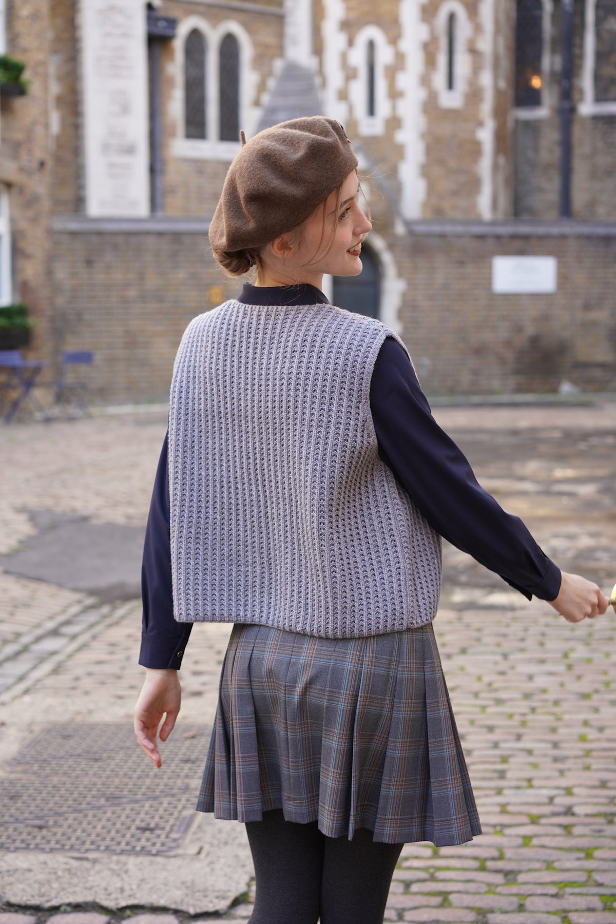 Alpine Cottage Knit Vest (Grey)