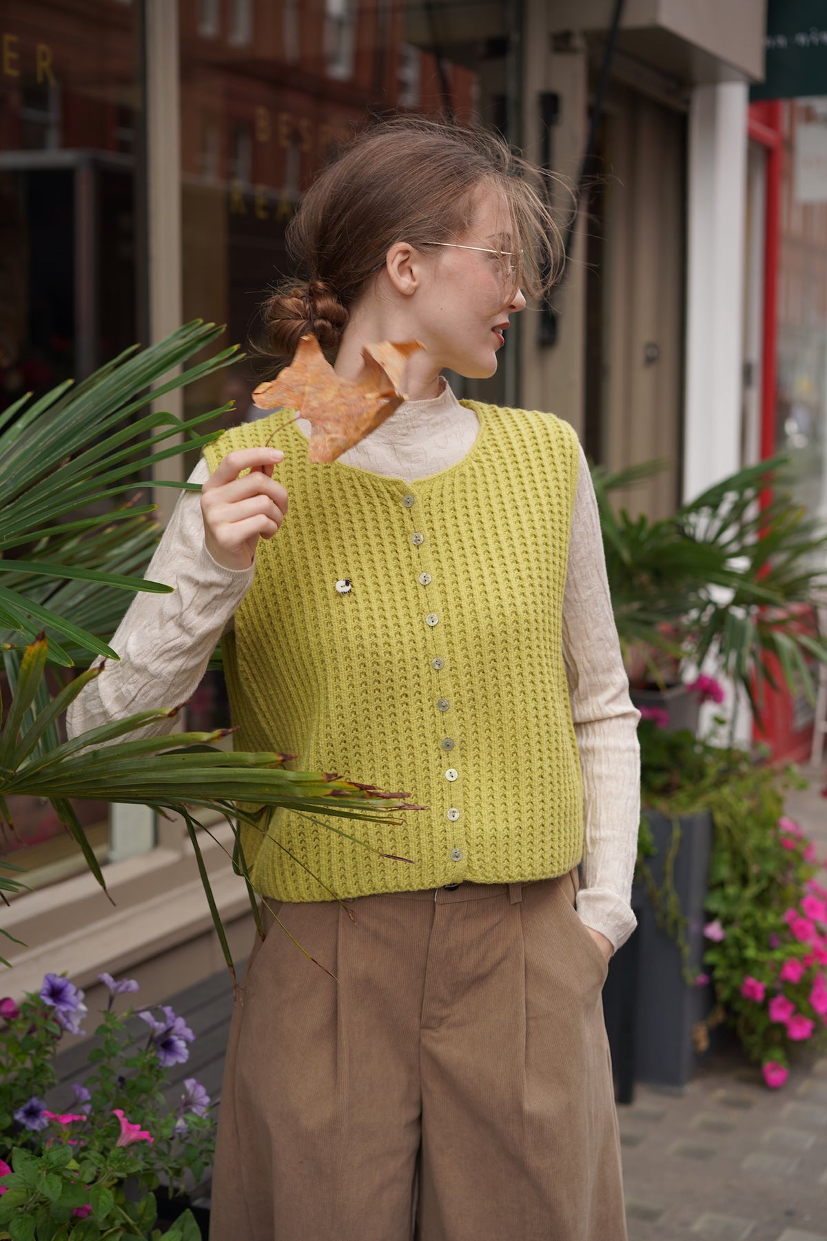 Alpine Cottage Knit Vest (Pistachio)