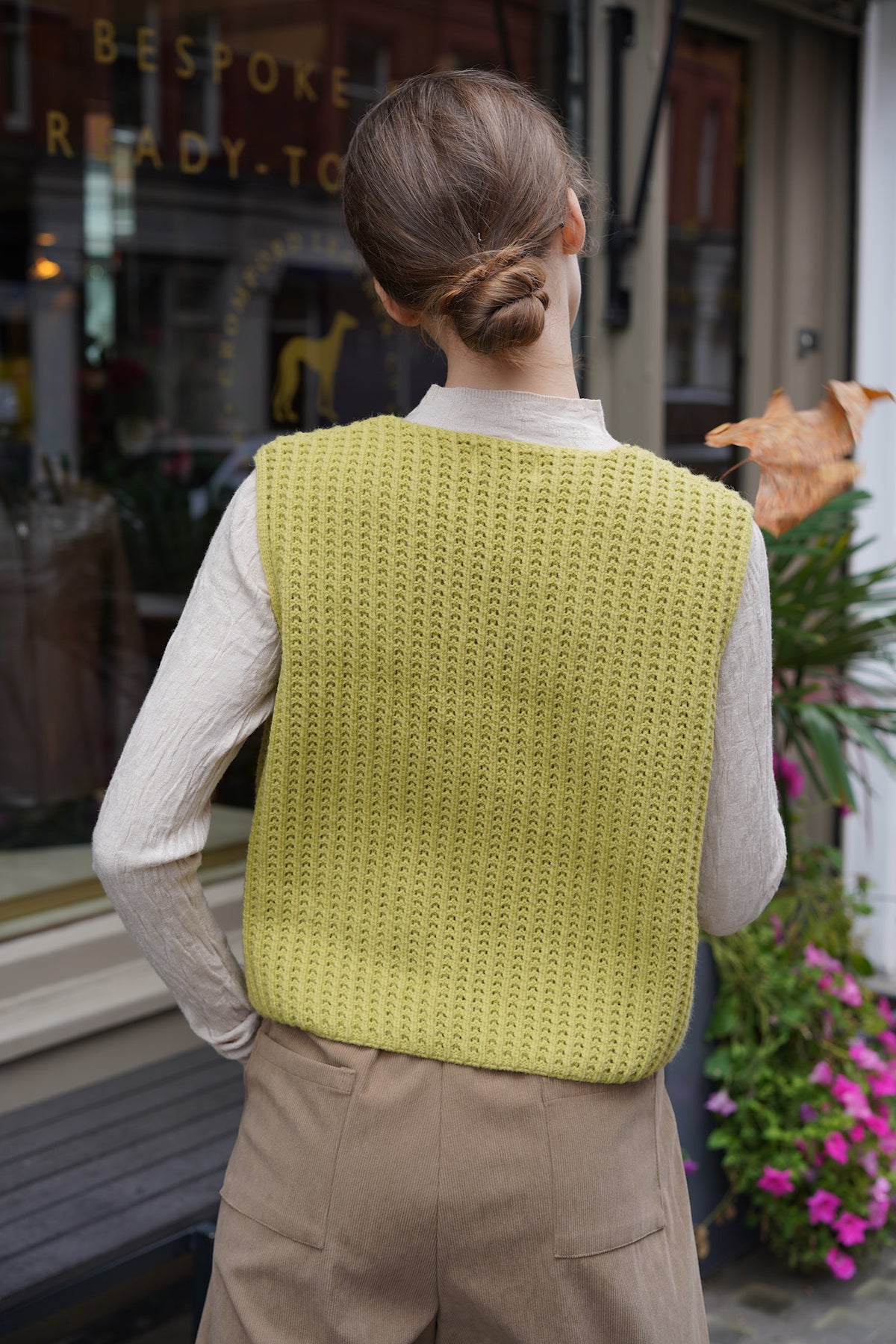 Alpine Cottage Knit Vest (Pistachio)