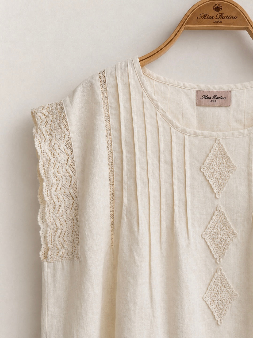 Anne of Avonlea Linen Top