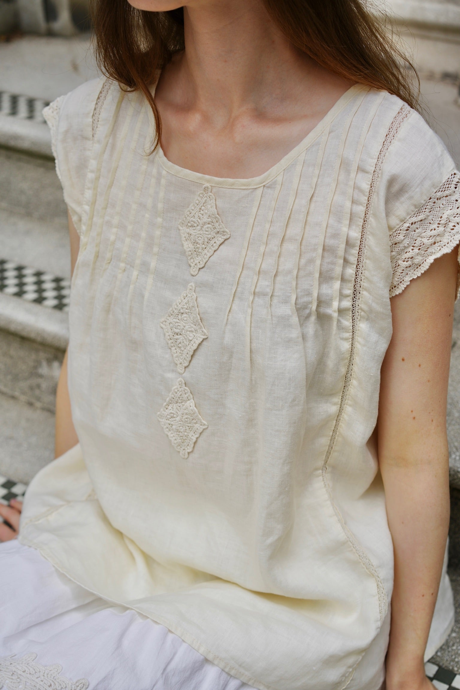 Anne of Avonlea Linen Top