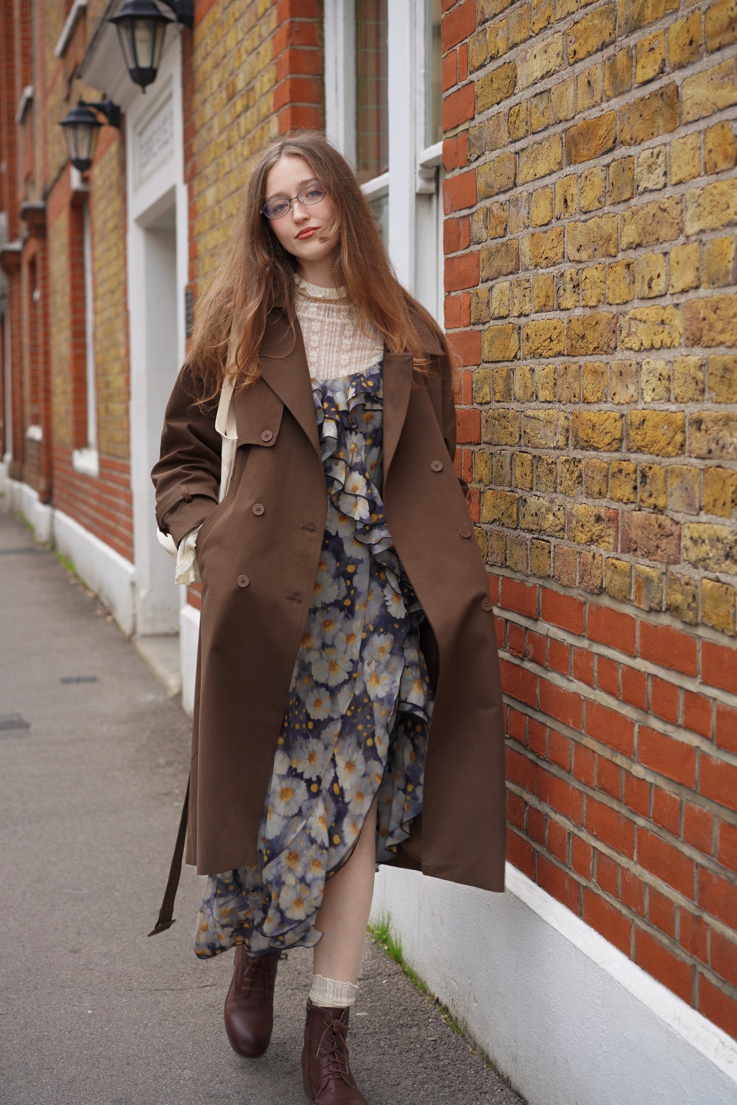 Baker Cat Trench Coat with scarf (Warm Chocolate)