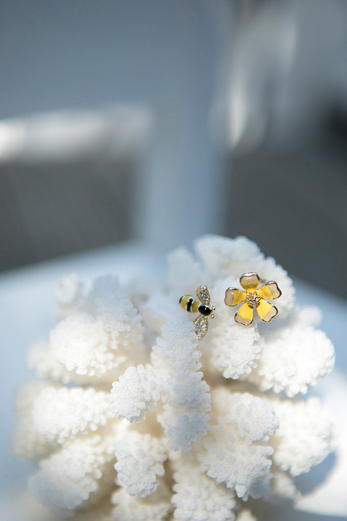 Bee-mine Ring