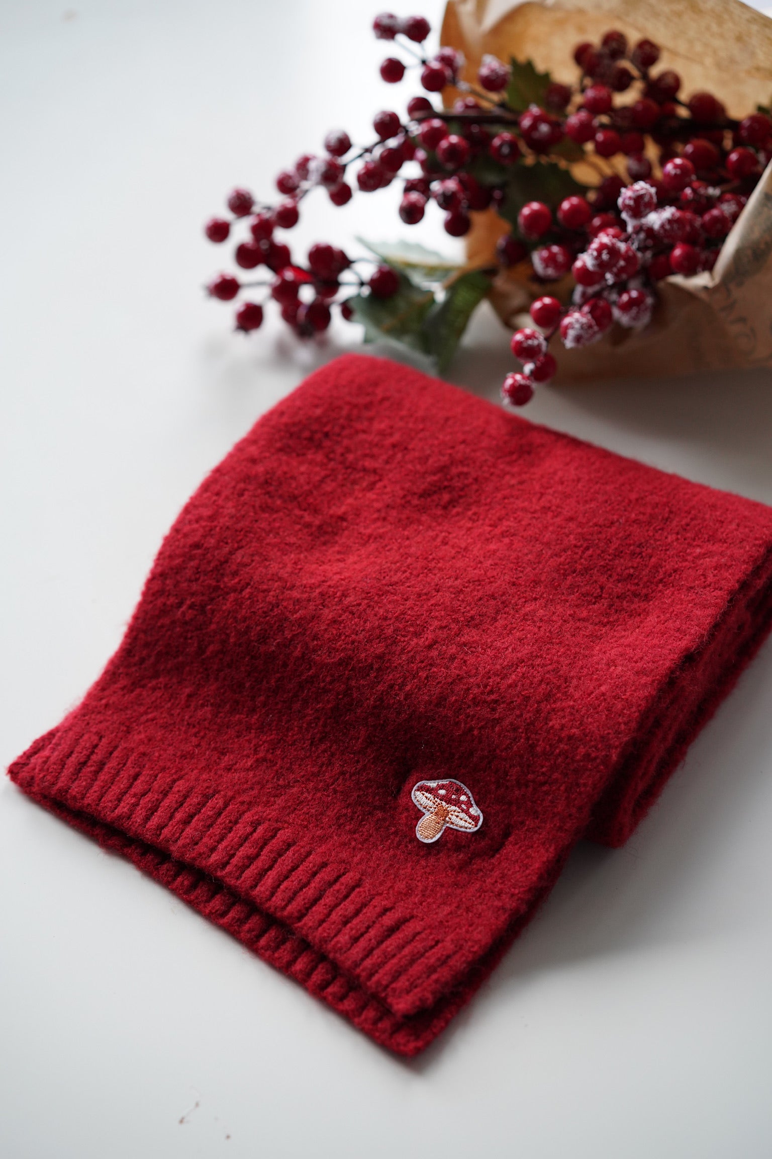 BelleburyScarf_FestiveRed_5.jpg