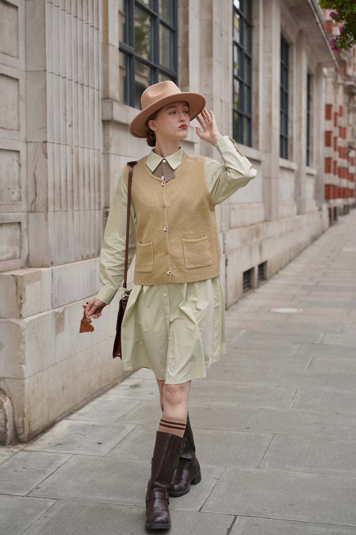 Black Sheep Cottage Vest (Khaki)