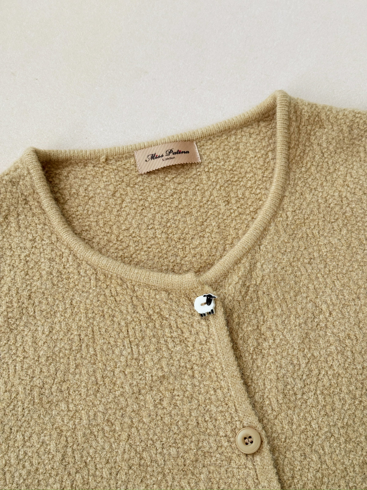 Black Sheep Cottage Vest (Khaki)