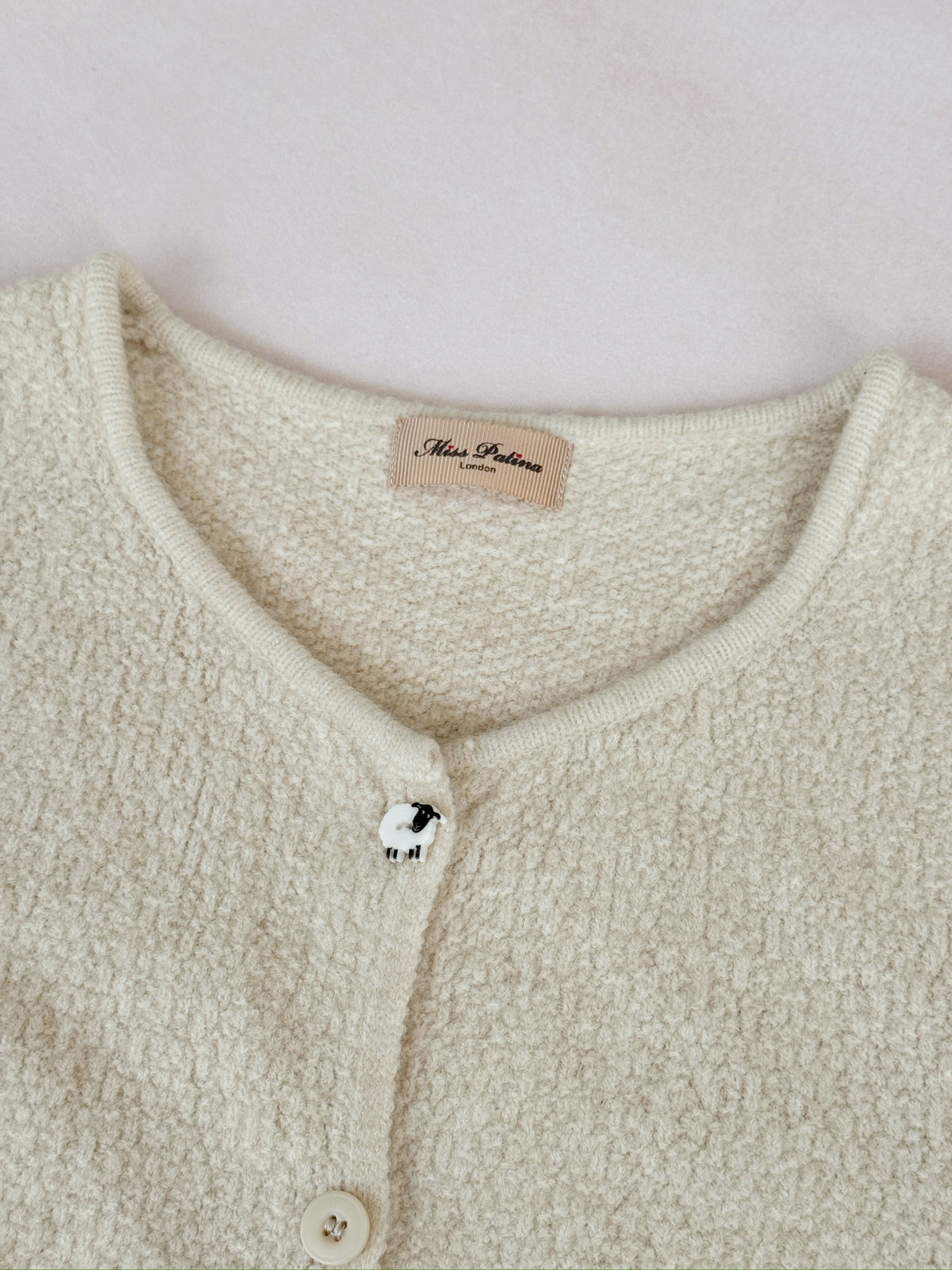 Black Sheep Cottage Vest (Oatmeal)