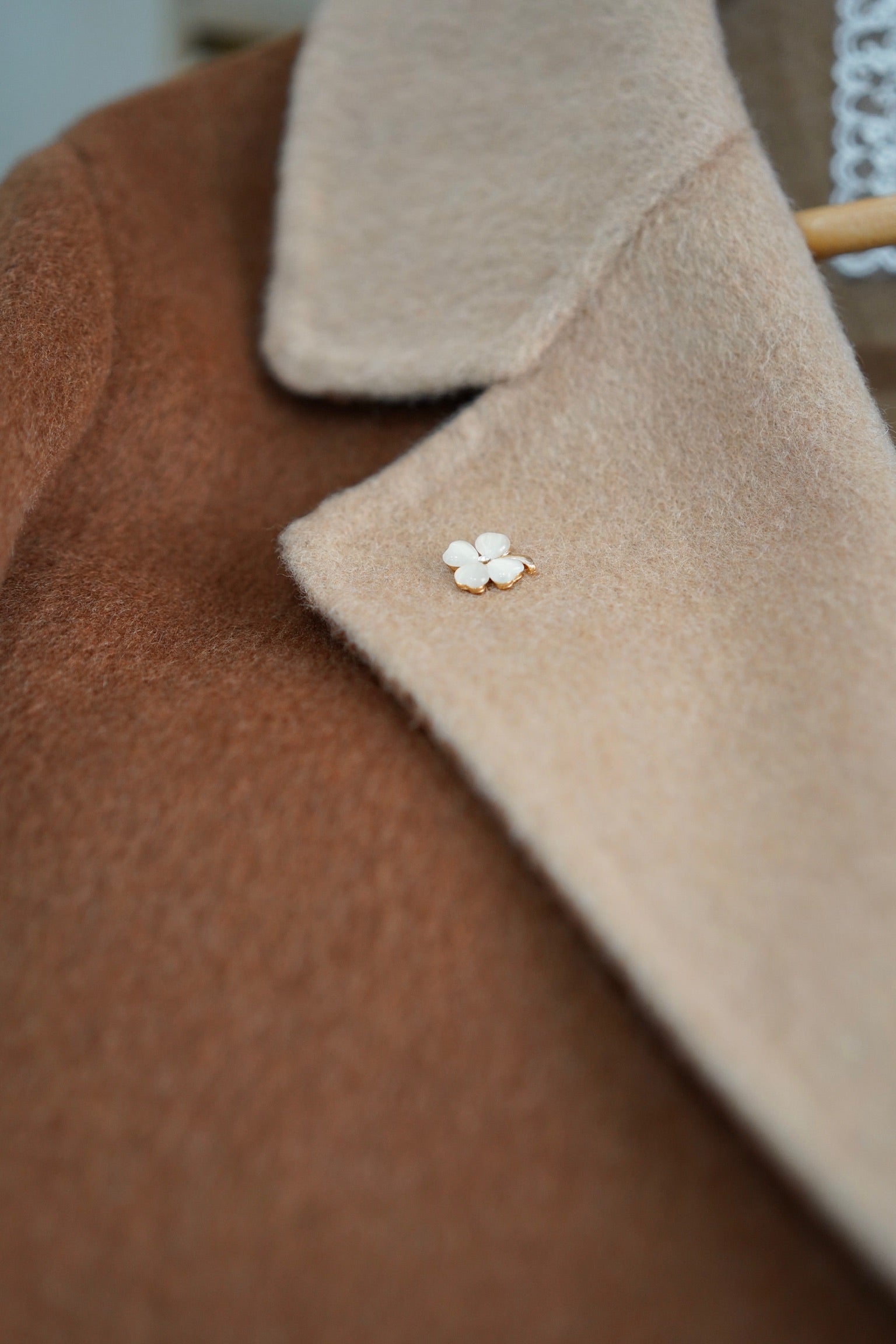 Blush Clover Mini Pin