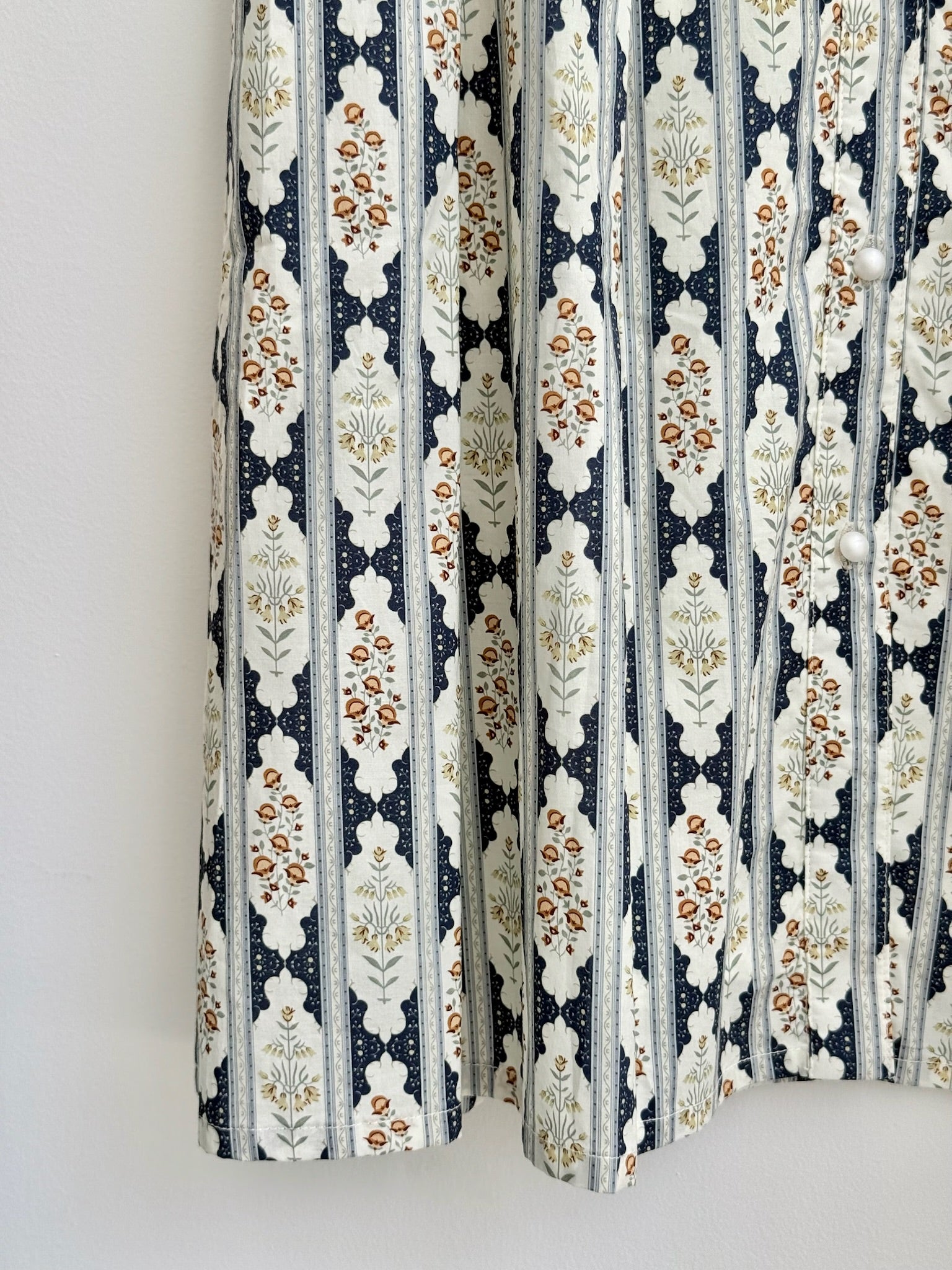 Bookshop Tie-Neck Dress（Floral)