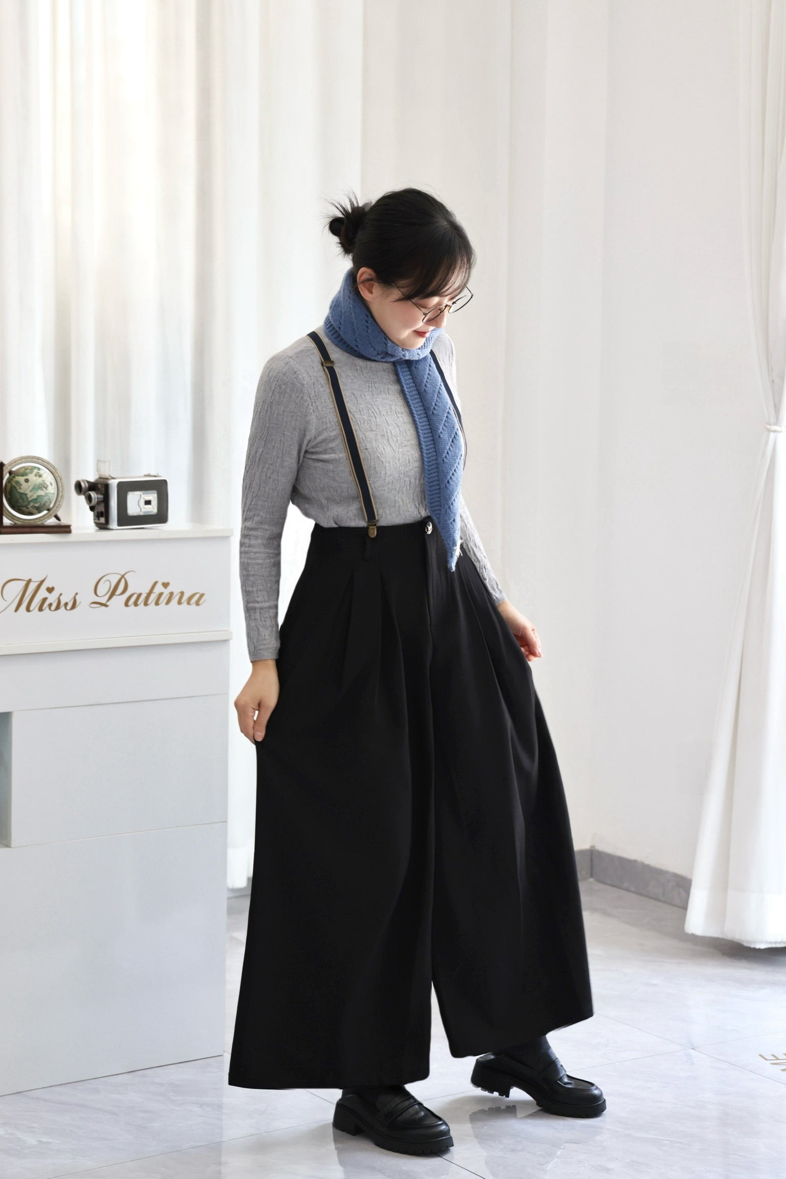 Bookshop Wide-Leg Trousers (Black)