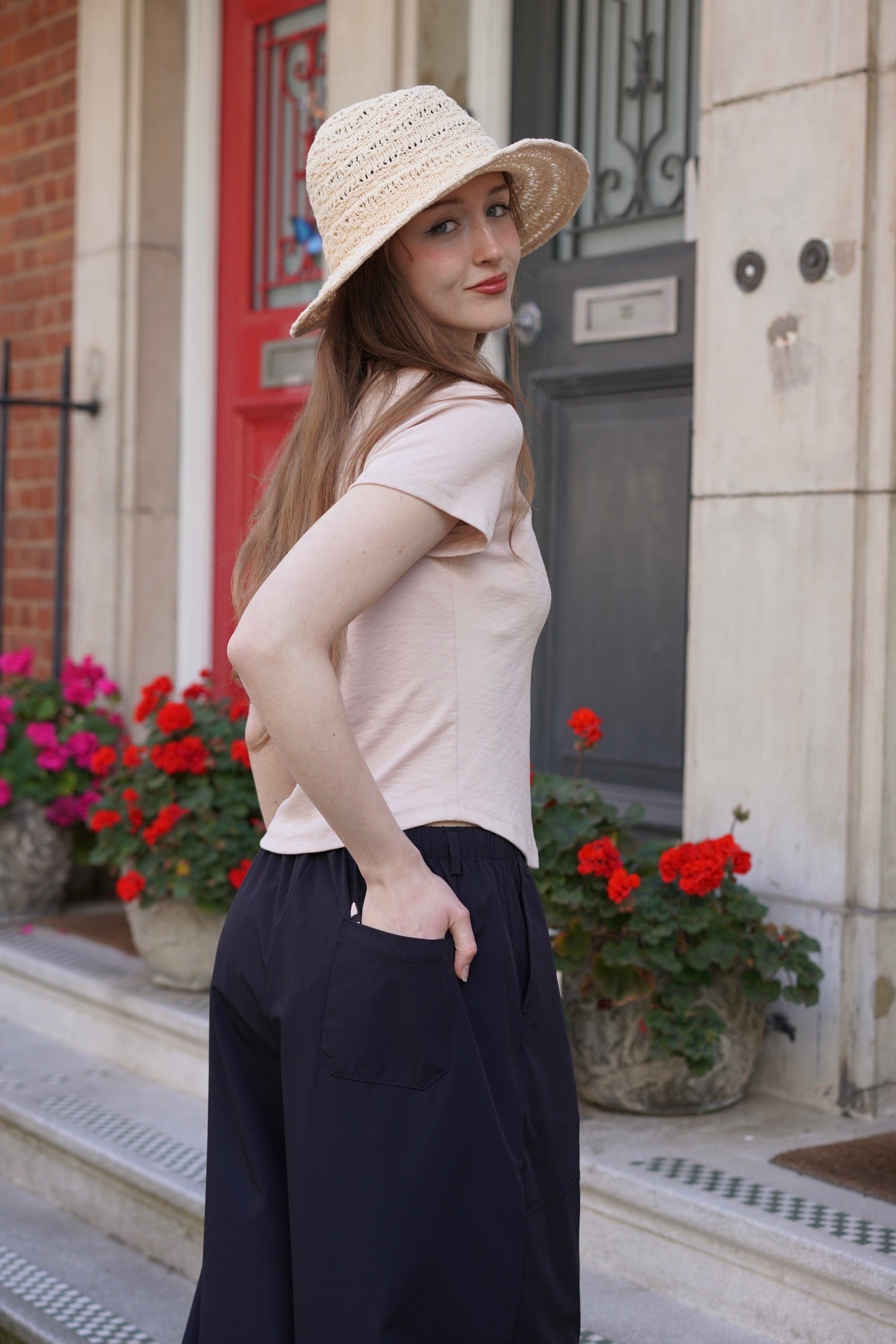Breeze Runner Wide-Leg Pants (Black)