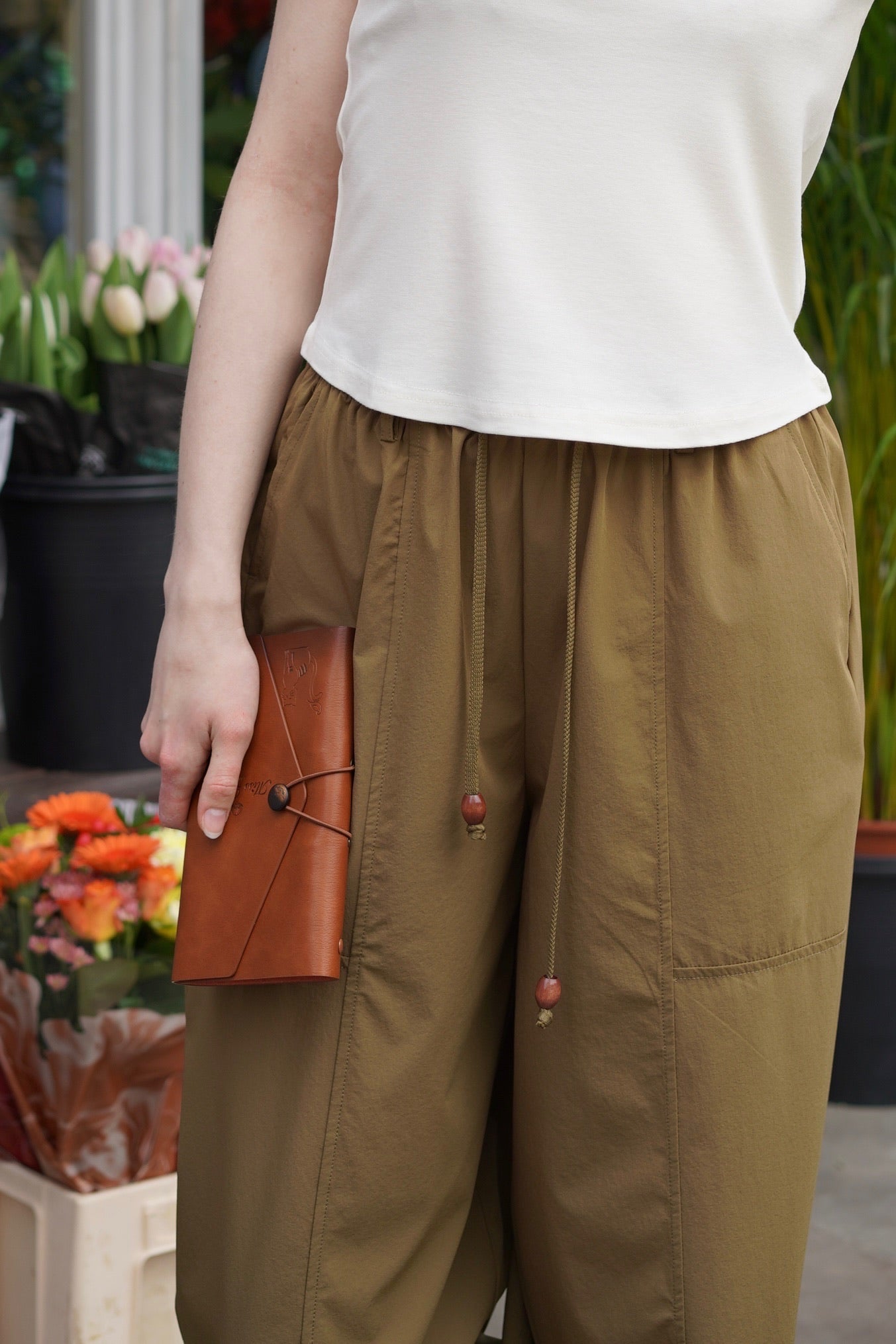 Breeze Runner Wide-Leg Pants (Khaki)