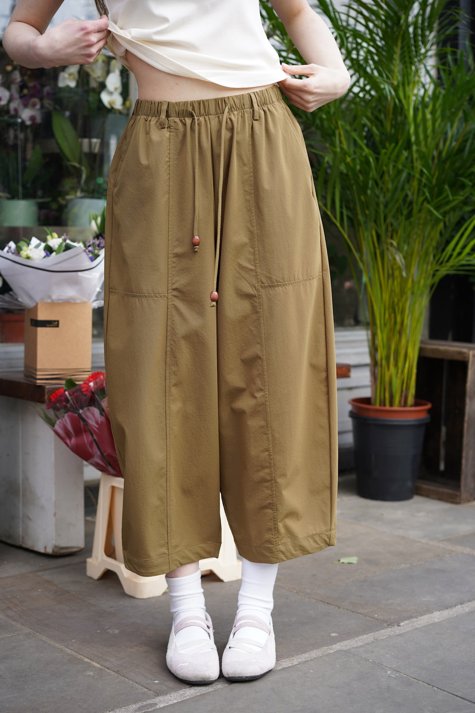 Breeze Runner Wide-Leg Pants (Khaki)