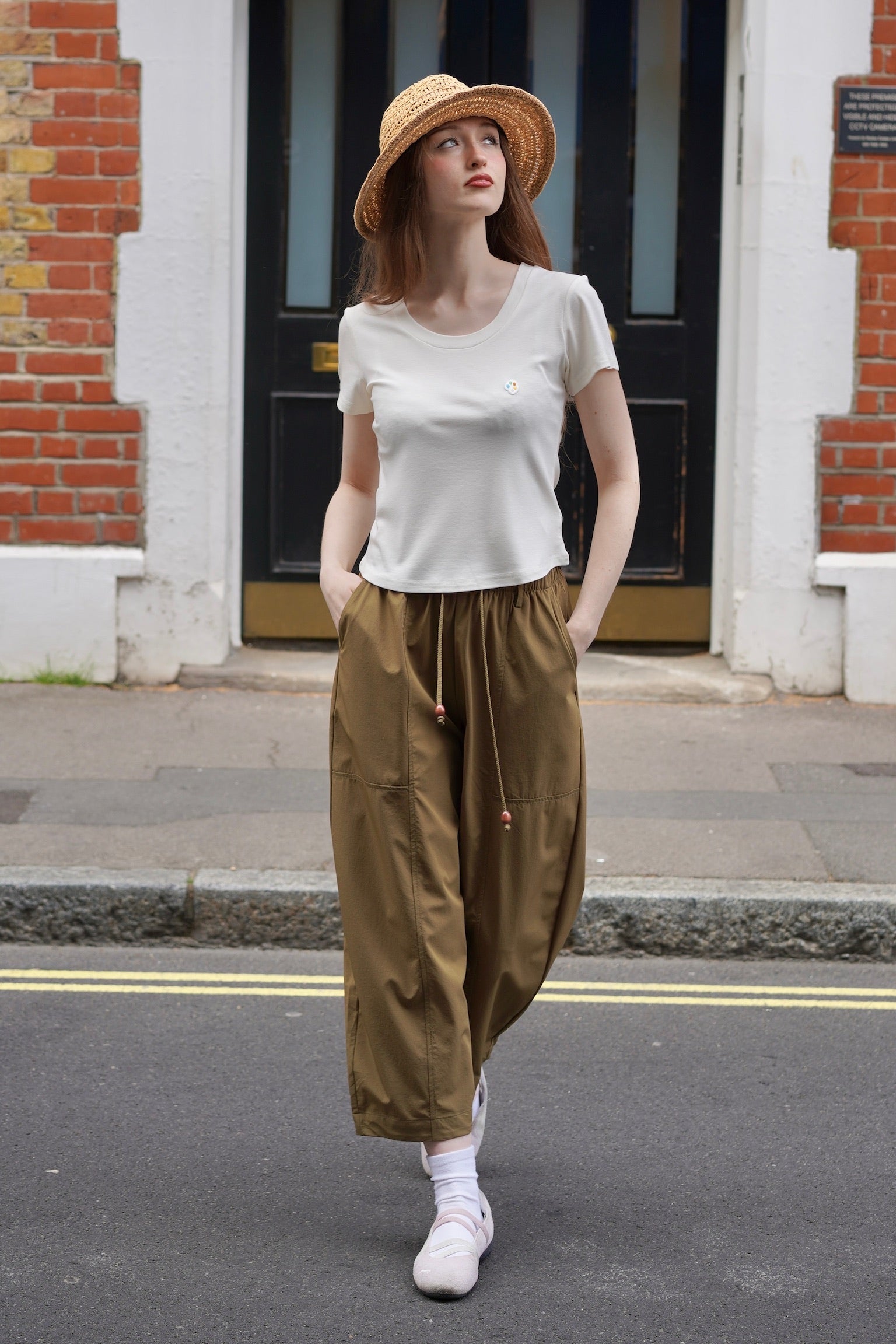 Breeze Runner Wide-Leg Pants (Khaki)
