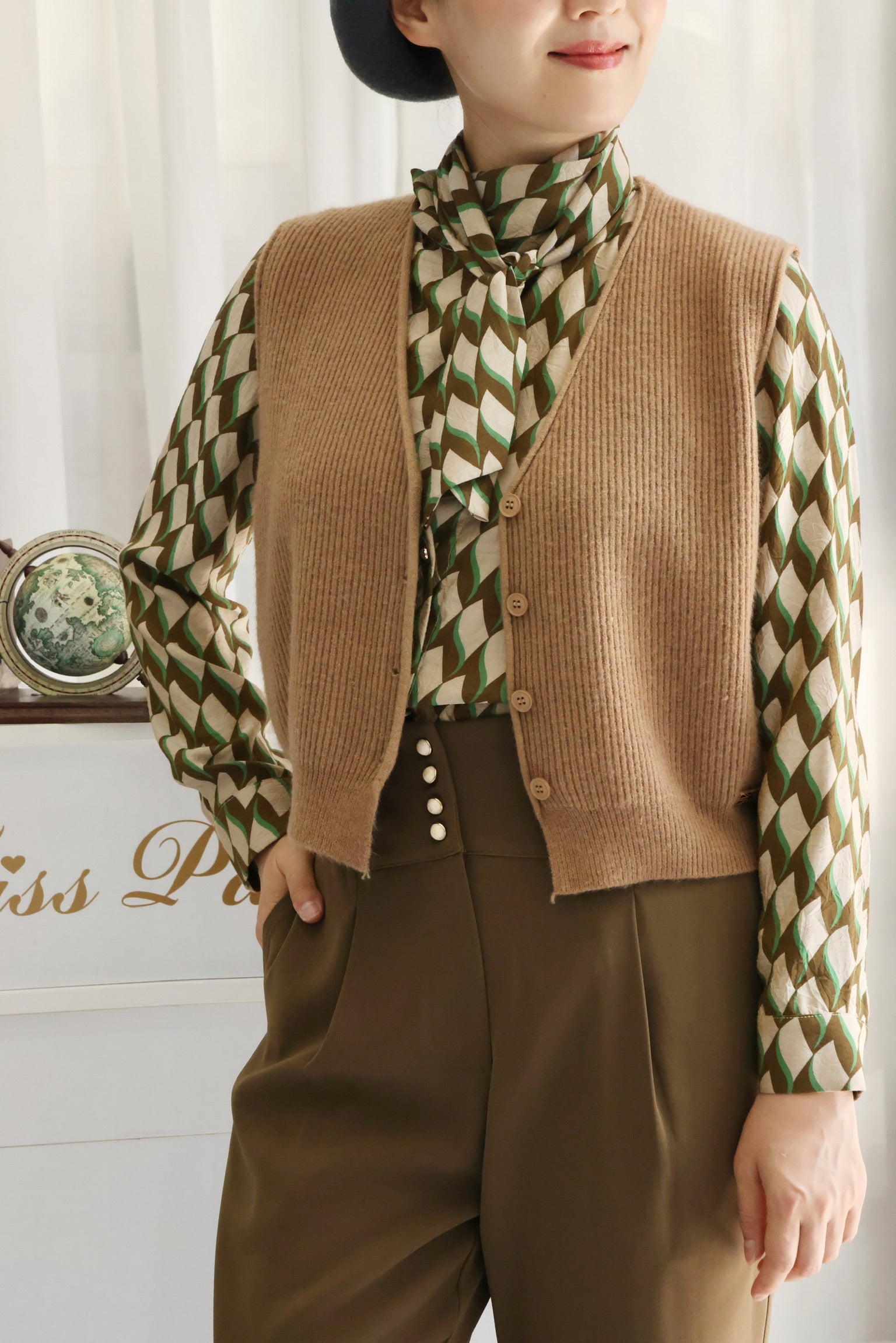 CinnamonVest_Latte_3.jpg