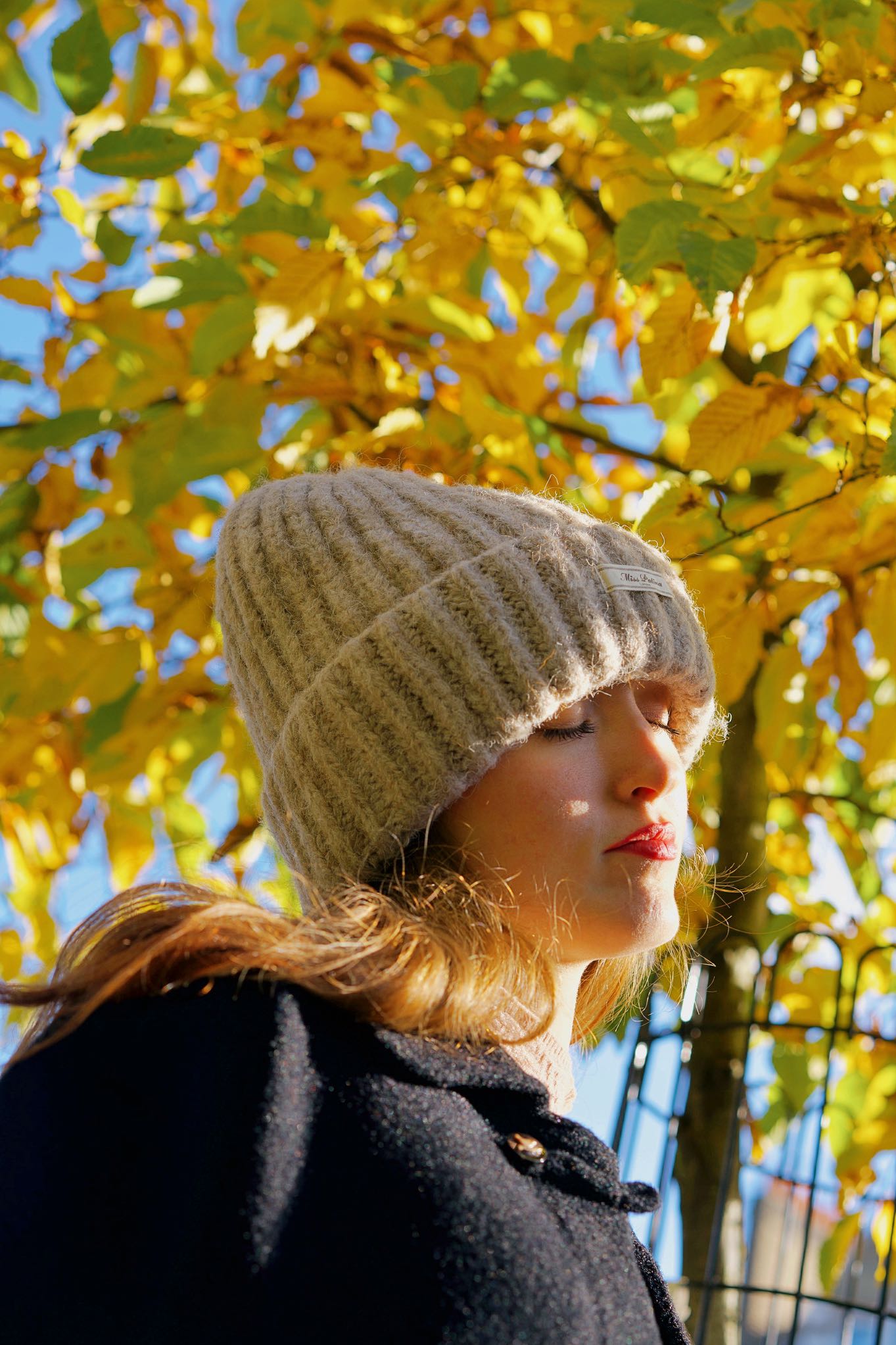 Cosy Cloud Knit Hat ( Light Taupe )